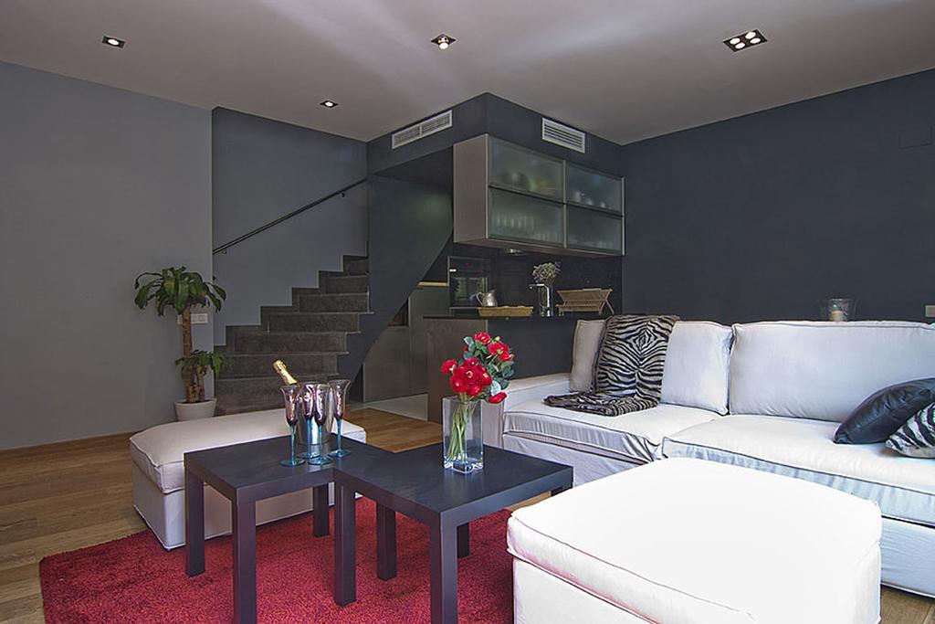 Apartment Barcelona Rentals - Gracia Pool Apartments Center Exterior foto